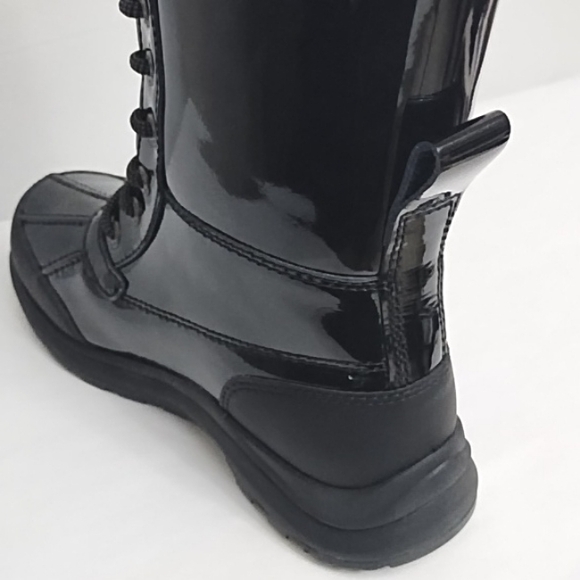 UGG Adirondack Boot lll Patent - Picture 15 of 17